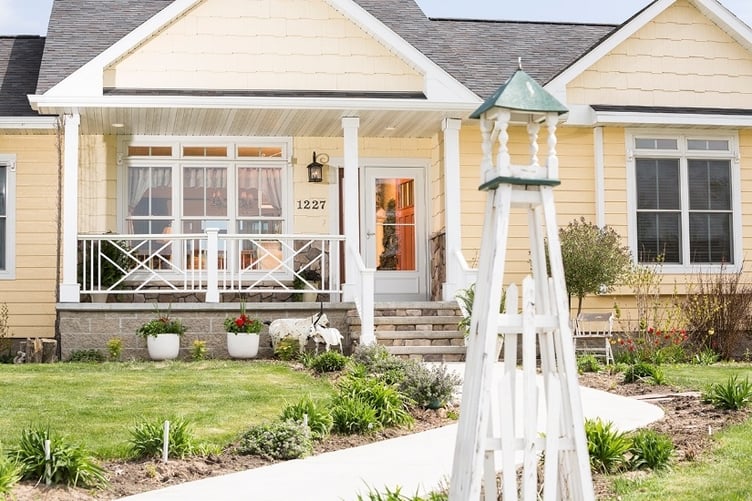 3 Things You Need To Do Before Buying A Storm Door.jpg