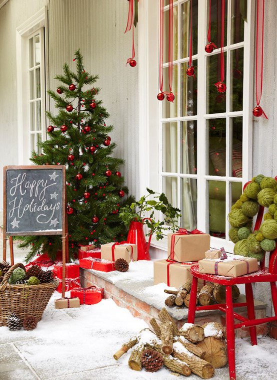 Bold_Holiday_Chalkboard_Front_Porch_Decor Bold_Holiday_Chalkboard_Front_Porch_Decor